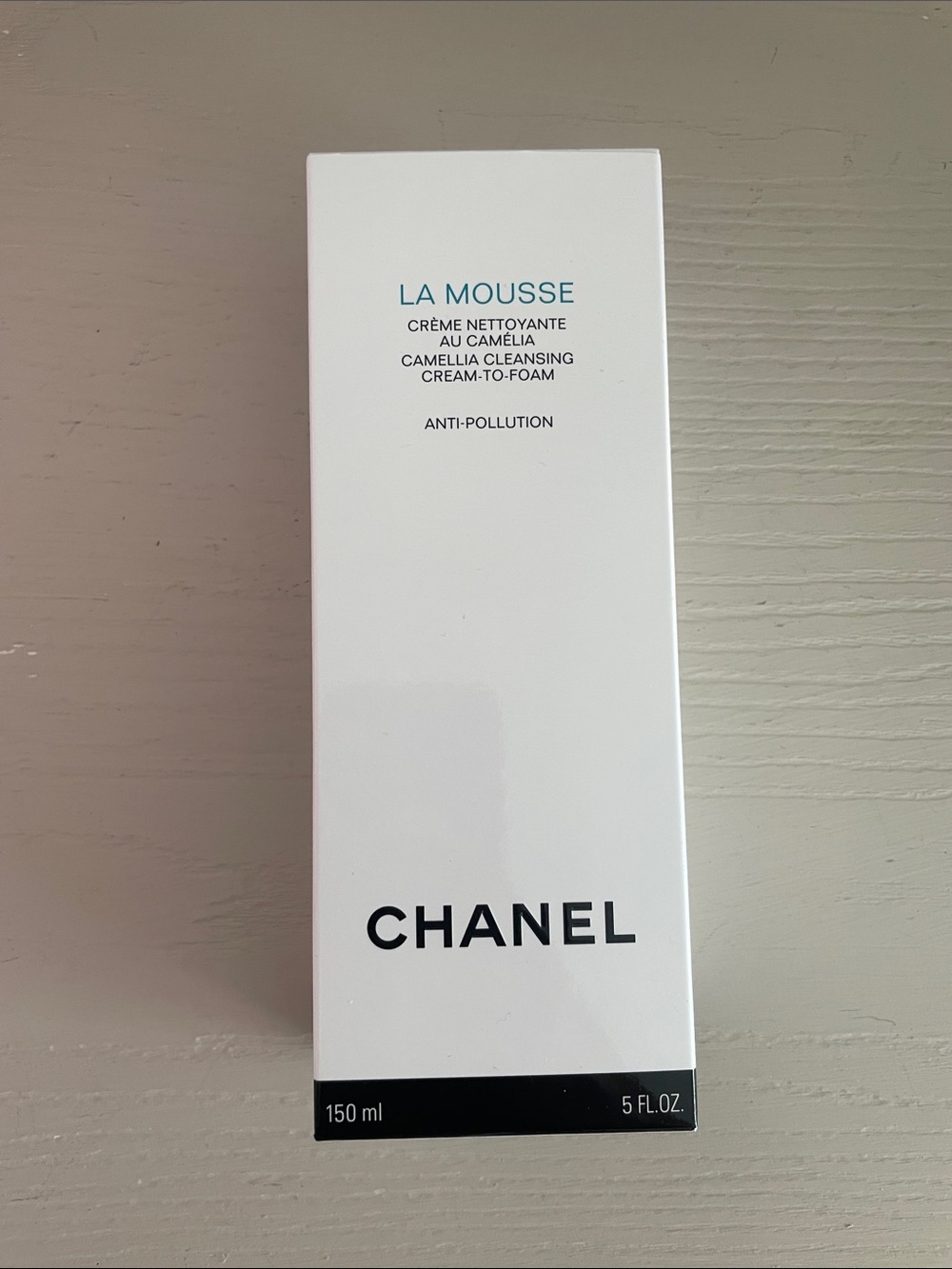 CHANEL La Mousse Cleansing Cream-to-Foam — White & Black Packaging